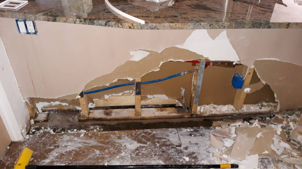 Best Commercial water damage restoration  in Bremen, OH